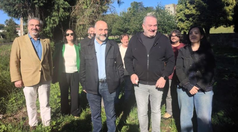 A CRMH da Coruña, xunto a outras entidades de memoria reúnense co BNG